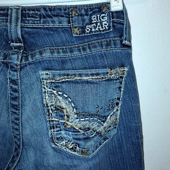 Big Star Women's Maddie Boot Cut Mid Rise Fit Distressed Jeans size 26 R - Picture 5 of 14